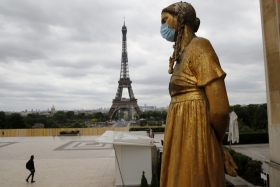 Francia mantendr&aacute; su confinamiento hasta el 1 de diciembre