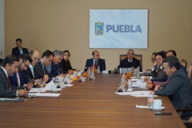 Se analizaron temas como la disminuci&oacute;n en el n&uacute;mero de turistas que ha llegado a Puebla