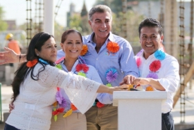 El mandatario subray&oacute; que el modelo de estos centros de atenci&oacute;n para j&oacute;venes es &uacute;nico en el pa&iacute;s