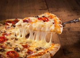 Diferencias entre, Domino&acute;s Pizza, Pizza Hut y Little Caesars.
