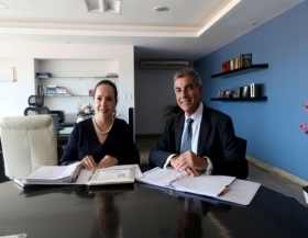 Encabez&oacute; una reuni&oacute;n de trabajo con la Secretaria de Salud