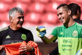 Pa&uacute;l Aguilar causa baja de la concentraci&oacute;n.