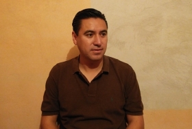 Un candidato de otro partido le habr&iacute;a dado 300 mil pesos al dirigente estatal para quitarlo de la contienda