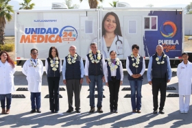  El Secretario de Salud, Jos&eacute; Narro y el mandatario entregan la rehabilitaci&oacute;n del Hospital General de Atlixco