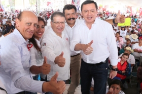 Osorio Chong respald&oacute; el proyectoa de Doger rumbo a la gubernatura