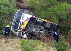 Carretera federal Tehuac&aacute;n-Huajuapan, a la altura en el kil&oacute;metro 51+800 en inmediaciones de Santiago Acatepec