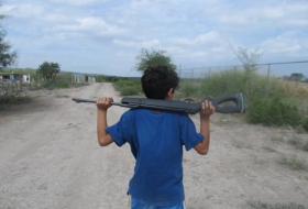 Ni&ntilde;os sicarios