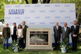 El Ing. David Aysa expres&oacute; su entusiasmo al develar la placa en homenaje al gran legado de Humboldt