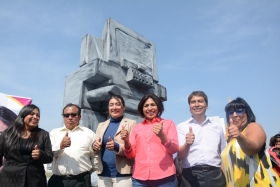 Roxana Luna exhibe privatizaci&oacute;n de agua con obra teatral