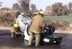 As&iacute; qued&oacute; el auto que rob&oacute; tras volcarse e incendiarse   