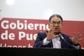 Lozano m&aacute;s firme que nunca en la SEP 
