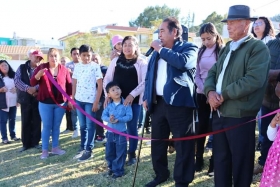 Mario de la Rosa contin&uacute;a trabajando en beneficio de Amozoc 