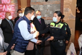 #CANIRAC reconoce labor de polic&iacute;as municipales de #Puebla