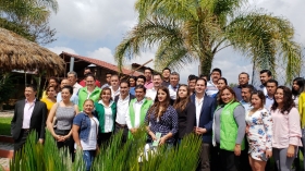  Se compromete a devolverle a Tehuac&aacute;n su brillo