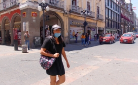 Sem&aacute;foro epidemiol&oacute;gico rojo a naranja alto.