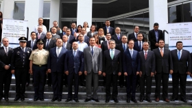 Sales Heredia subray&oacute; que al regularse este sector contribuir&aacute; de manera esencial a mantener la paz y la seguridad social
