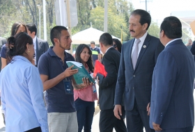 Supervisa rector proceso de admisi&oacute;n
