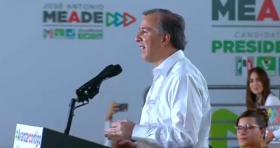 Dice que ser&aacute; un presidente sin fuero 