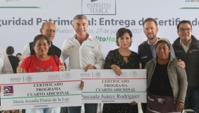 Entregaron certificados de Cuarto Adicional y escrituras, a trav&eacute;s de los programas "Papelito Habla" y "Un Cuarto M&aacute;s "