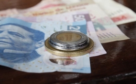 Aprueban que el salario m&iacute;nimo de $123.22 pesos pase a $141.70 pesos