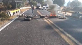 Hasta el momento contin&uacute;a el bloqueo en la zona    