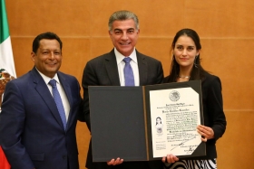 Firm&oacute; el &uacute;ltimo t&iacute;tulo universitario tradicional para transitar al modelo digital 
