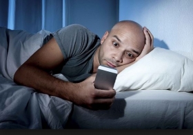 La privaci&oacute;n del sue&ntilde;o puede convertirnos en &lsquo;leprosos&rsquo; sociales&ldquo;.