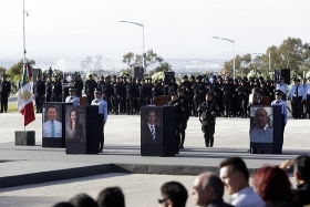 Funcionarios, familiares y amigos asistieron al homenaje p&oacute;stumo