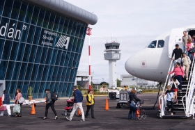Volaris abrir&aacute; dos vuelos internacionales 