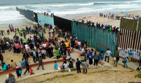Unos 300 centroamericanos&nbsp;planean&nbsp;pedir asilo pol&iacute;tico.