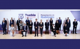 Presenta Eduardo Rivera P&eacute;rez Gabinete plural y experimentado