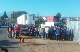 Una patrulla de la polic&iacute;a estatal fue retenida por cerca de dos horas por vecinos de Ignacio Manuel Altamirano