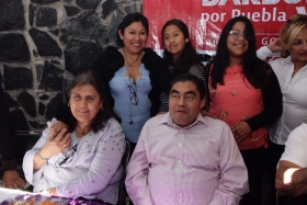 Sostuvo una reuni&oacute;n con vecinos de colonias del sur,