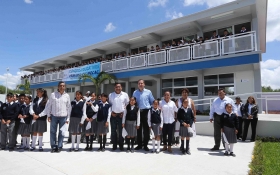 En gira de trabajo por la Mixteca destac&oacute; que Xochitl&aacute;n Todos Santos ahora cuenta con m&aacute;s obra que la realizada en los &uacute;ltimos 15 a&ntilde;os