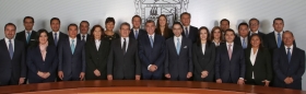 Durante el periodo de transici&oacute;n se conform&oacute; un gabinete plural y cercano a la gente