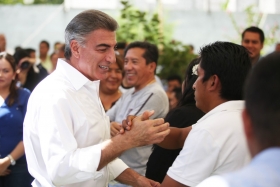 Asegur&oacute; que cumplir&aacute; los 22 compromisos que sign&oacute; en campa&ntilde;a con la colaboraci&oacute;n de todos los sectores de la poblaci&oacute;n