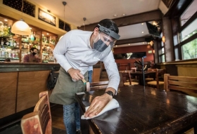 Desempleo en sector restaurantero superar&aacute; el 17% por restricciones