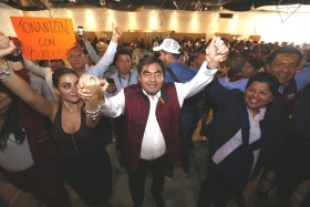 Se reuni&oacute; con cientos de militantes de MORENA 