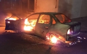 La poblaci&oacute;n arremeti&oacute; contra la polic&iacute;a 