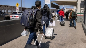 La Casa Blanca insiste en que la frontera no est&aacute; abierta