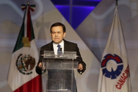 En pr&oacute;ximos d&iacute;as podr&iacute;a llevarse a cabo una reuni&oacute;n con Gabino Cue y Manuel Velasco