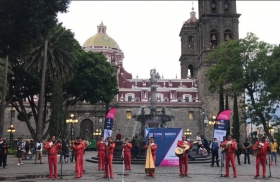 M&aacute;s de mil personas disfrutaron del Jueves de Mariachi
