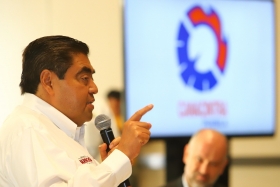 Impulsar un gobierno que d&eacute; certidumbre a los empresarios, garantiza 