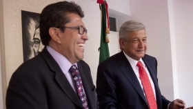Monreal difundi&oacute; un video en redes sociales donde cuestiona la encuesta y pide enmendar el procedimiento